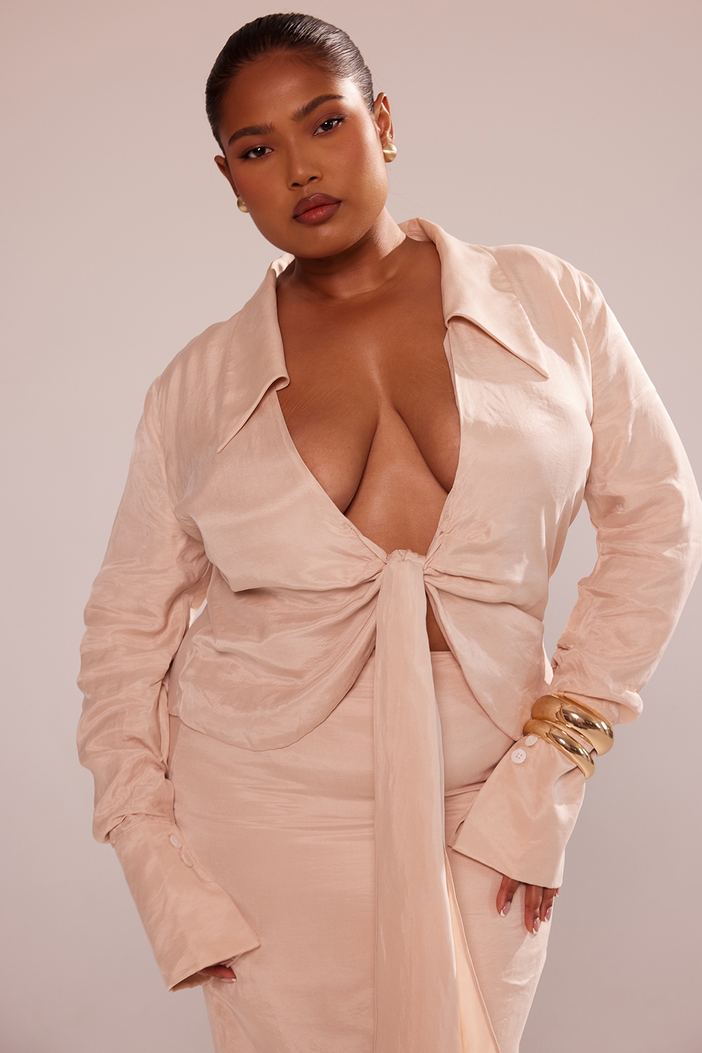 Nevaeh  Almond Plunge Shirt Midi Dress — image 7