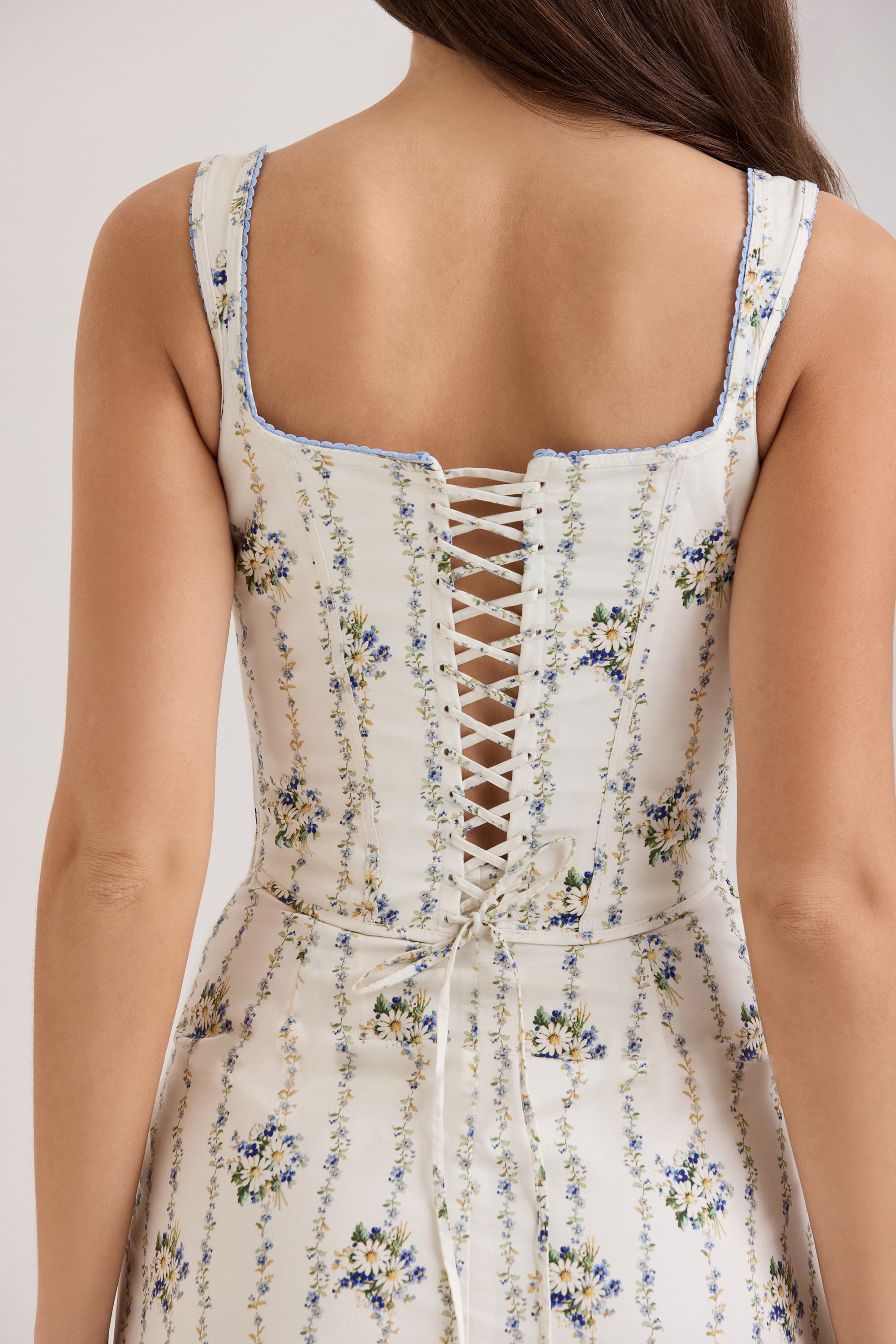 Dionne  Cream Daisy Print Stretch Cotton Midi Dress — image 7