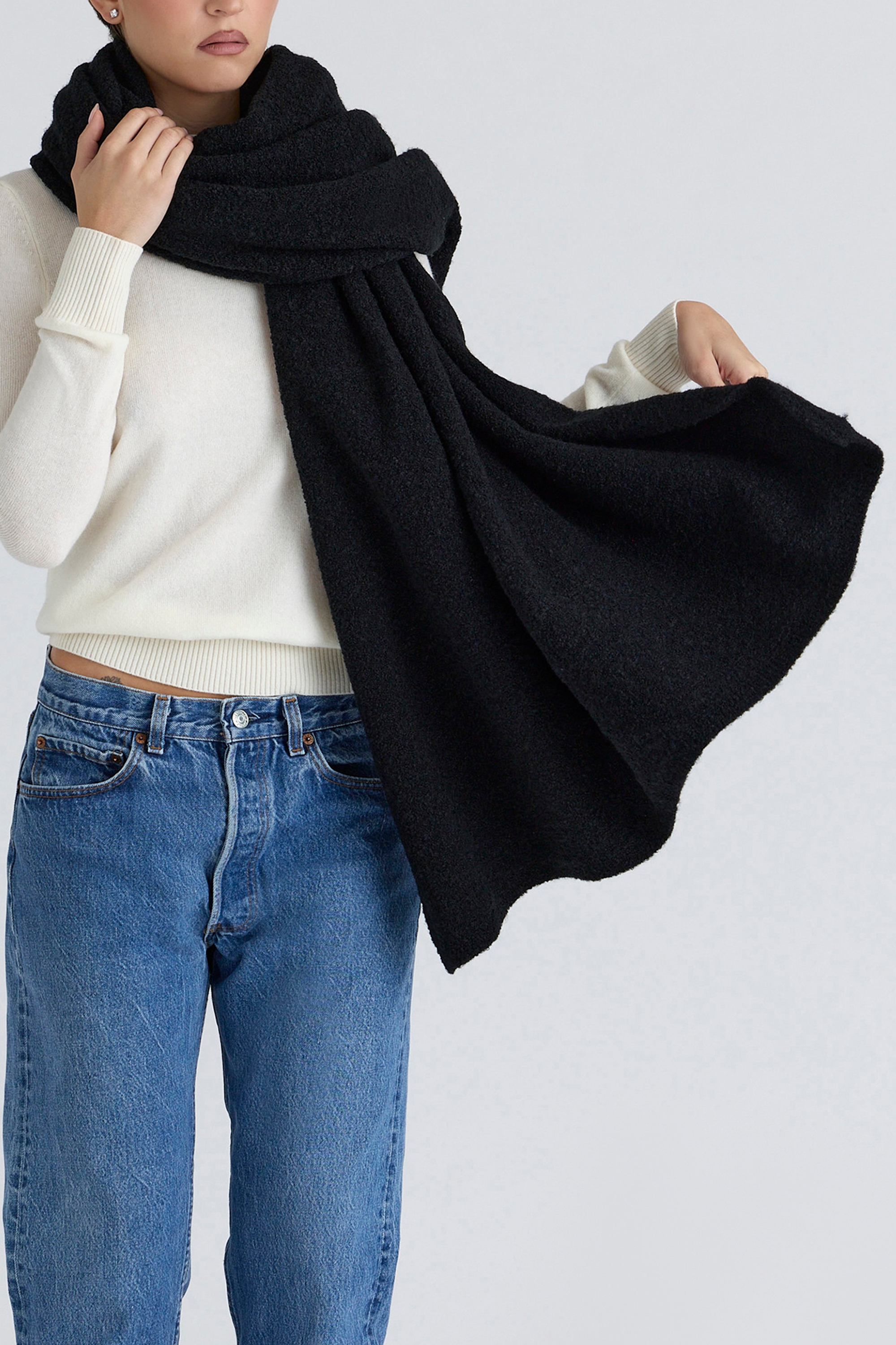 Nara  Black Wool Oversized Textured Scarf — image 3