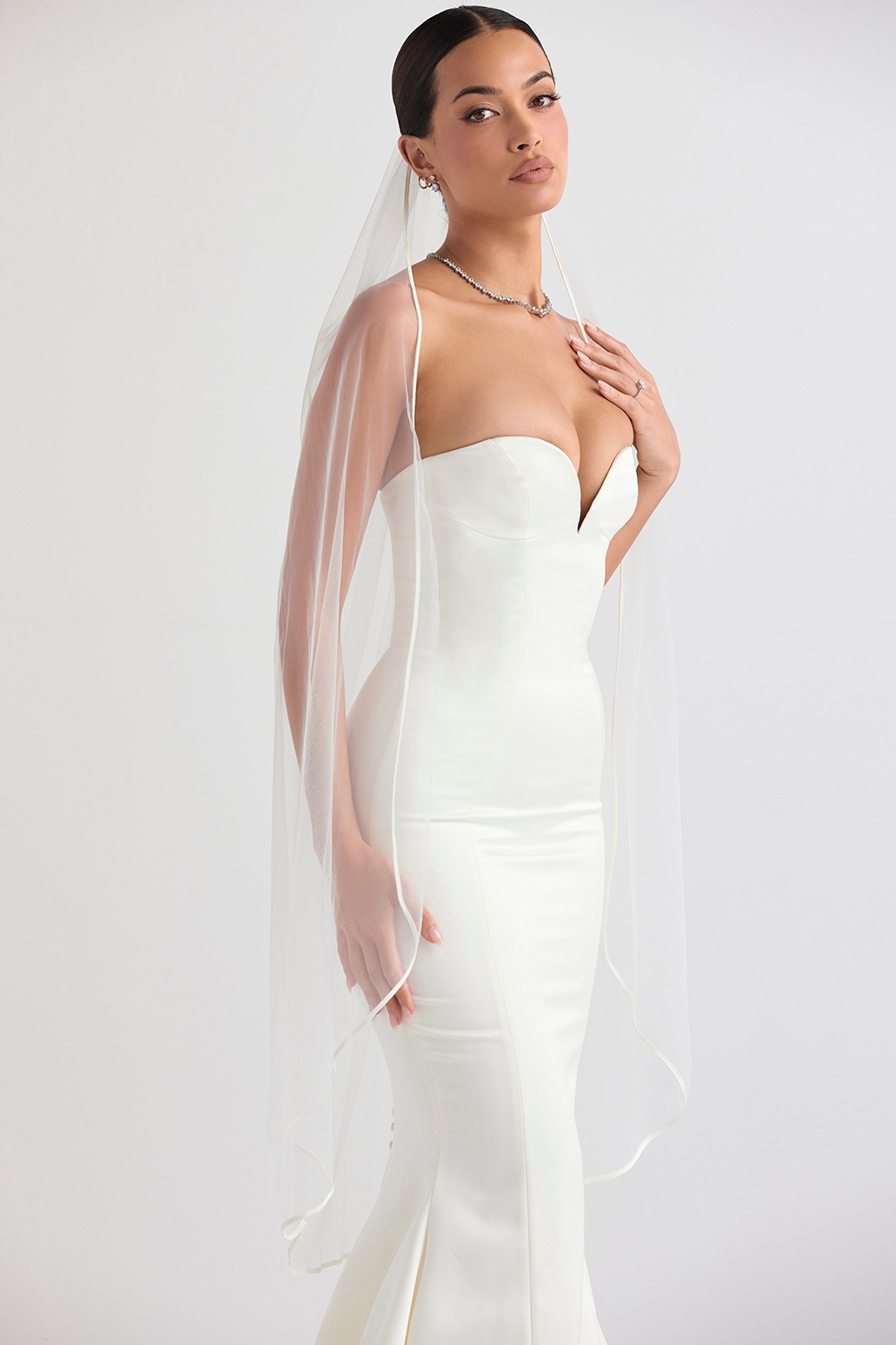 Simone  White Soft Tulle Veil — image 7